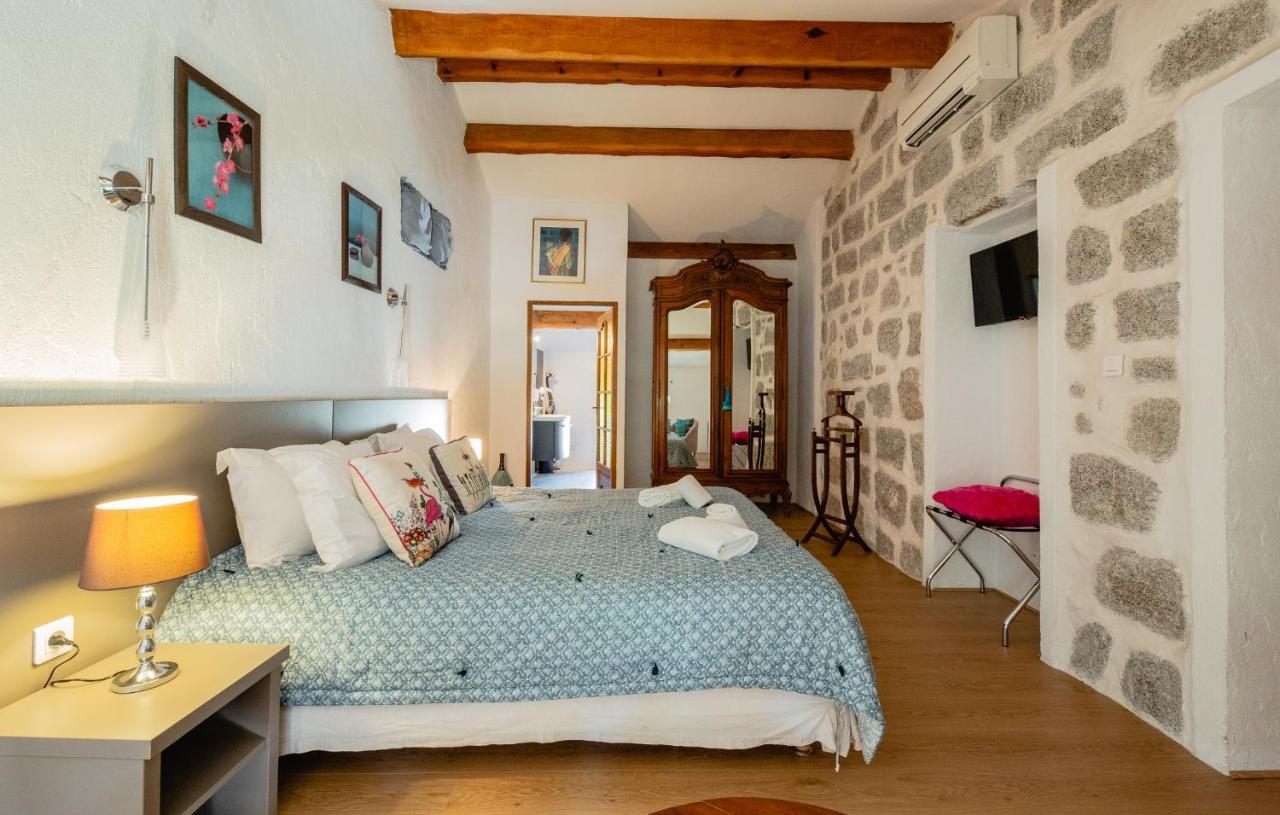 Auberge U n'Antru Versu San-Gavino-di-Carbini Exterior foto